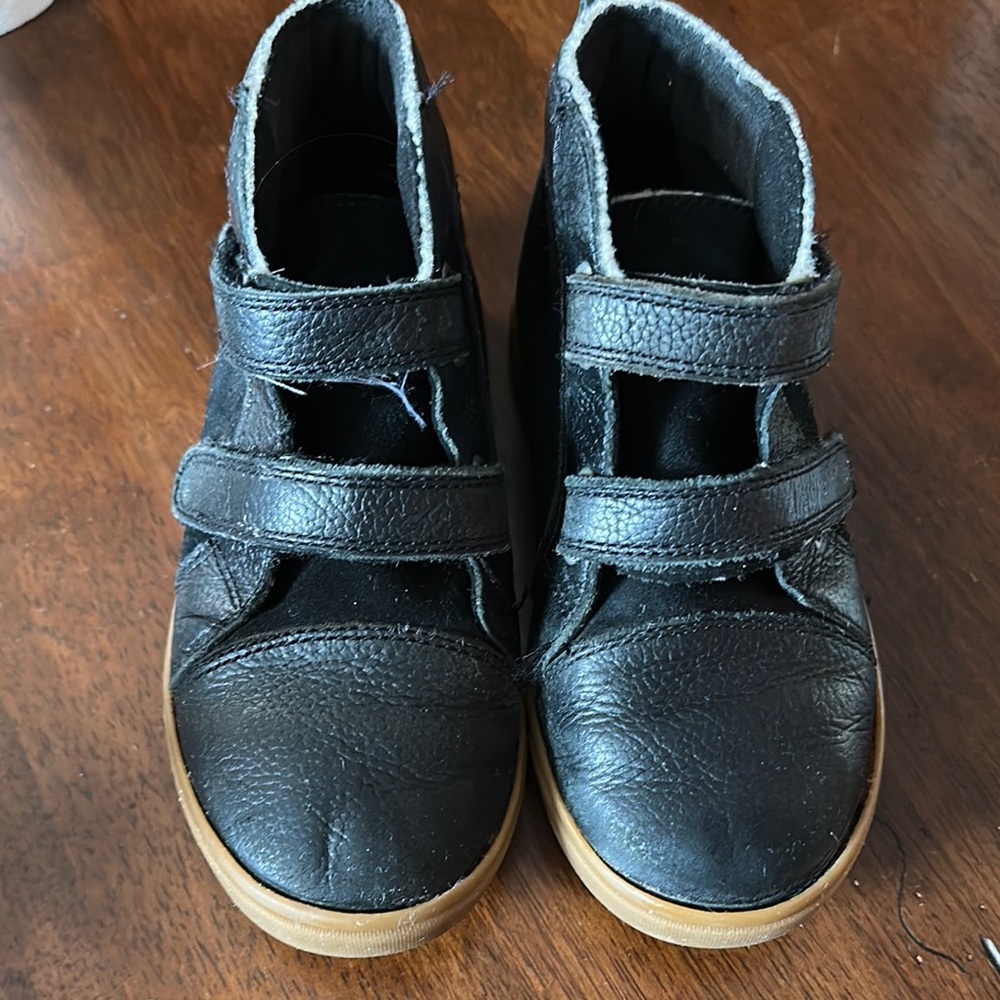 UGG Black Leather Sneakers boots with Velcro Straps